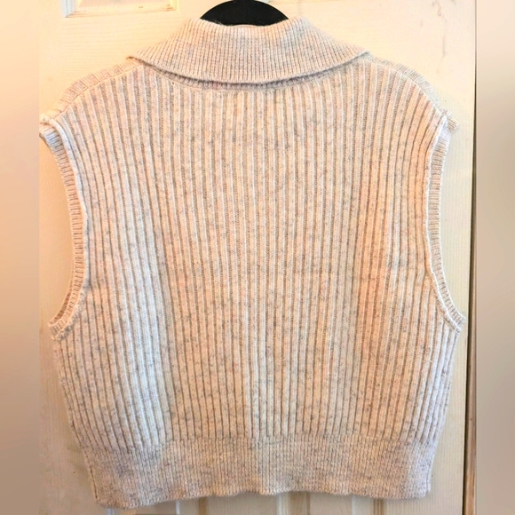 Sincerely Jules Women's Cream 3 Button Sweater Vest - Picture 3 of 3